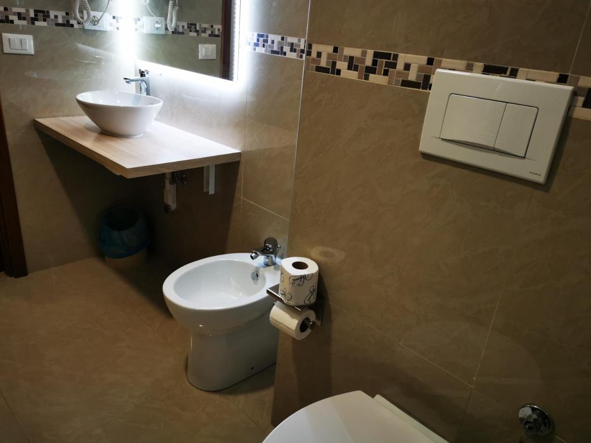 New Alexander Hotel Γένοβα Εξωτερικό φωτογραφία