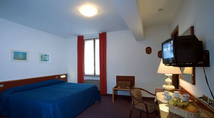 New Alexander Hotel Γένοβα Εξωτερικό φωτογραφία